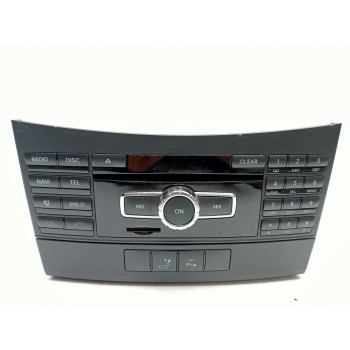 SISTEMA AUDIO / RADIO CD A2129000219 