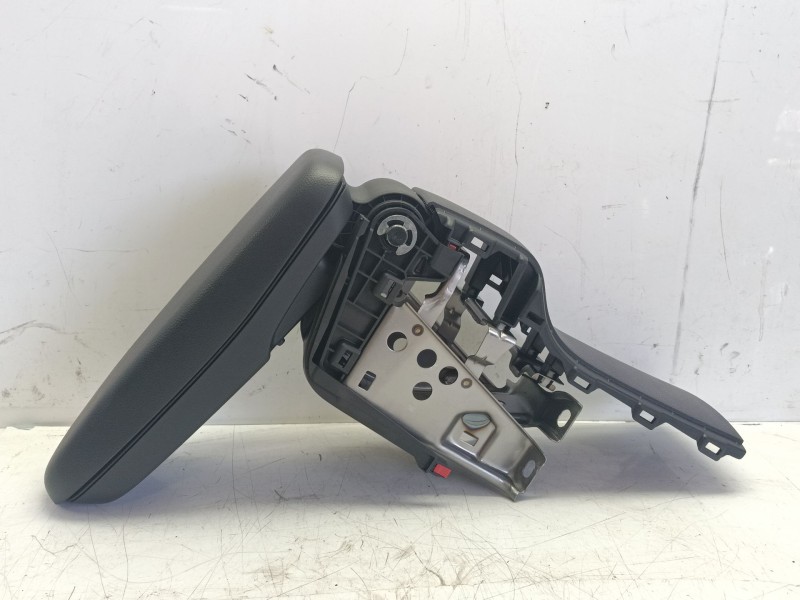 Recambio de apoyabrazos central para toyota yaris (_p21_, _pa1_, _ph1_) 1.5 hybrid (mxph10) referencia OEM IAM 58857K0020  