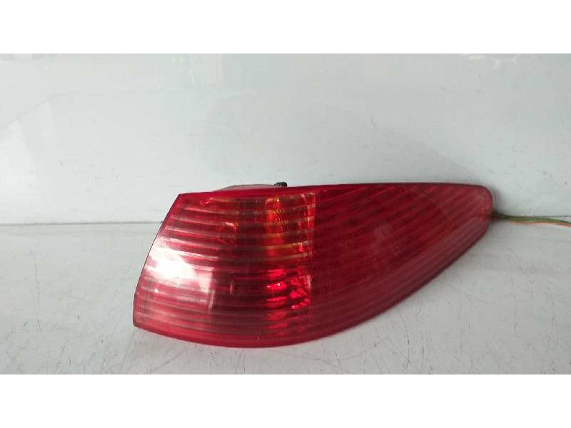 Recambio de piloto trasero derecho para peugeot 206 berlina 1.4 referencia OEM IAM 96295391XC 25430202 