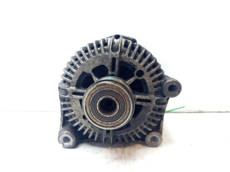Recambio de alternador para bmw x5 (e70) xdrive 30 d referencia OEM IAM 12317801124  