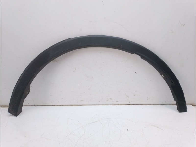 Recambio de aletin trasero izquierdo para toyota c-hr referencia OEM IAM 75606F4010  