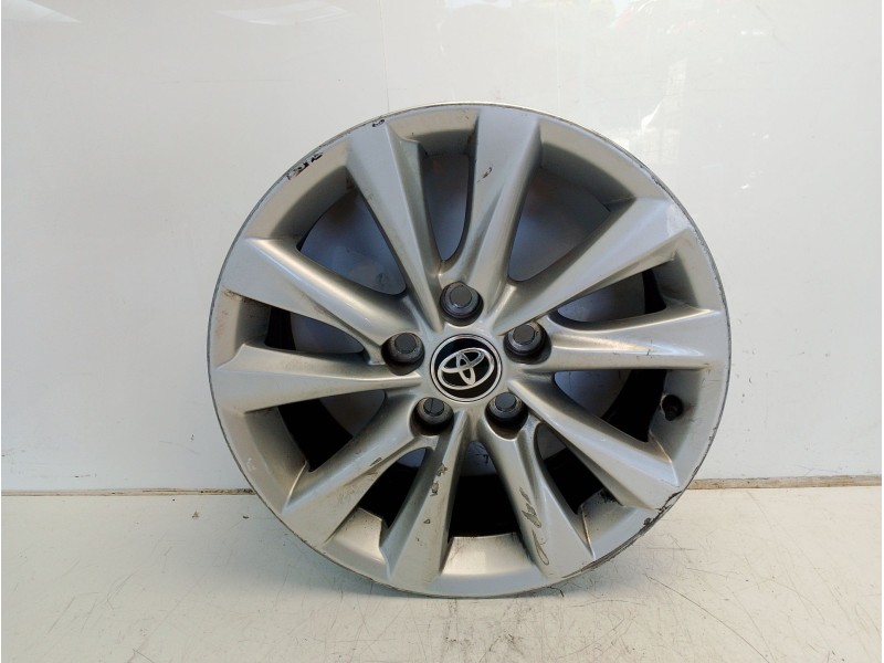 Recambio de llanta para toyota yaris 1.5 16v cat referencia OEM IAM 4261102R10  