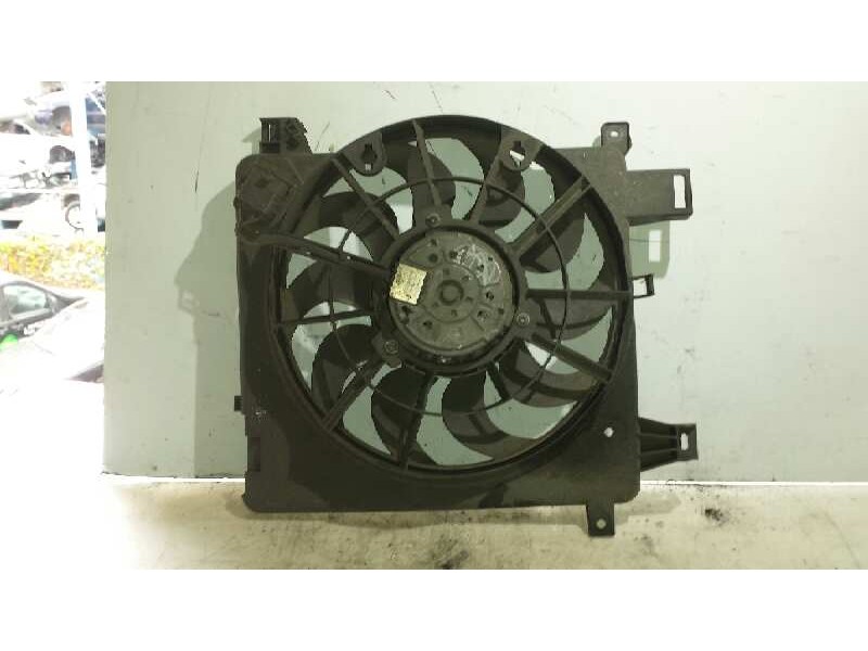 Recambio de electroventilador para opel zafira b family referencia OEM IAM 0130303304 24467444 GPB