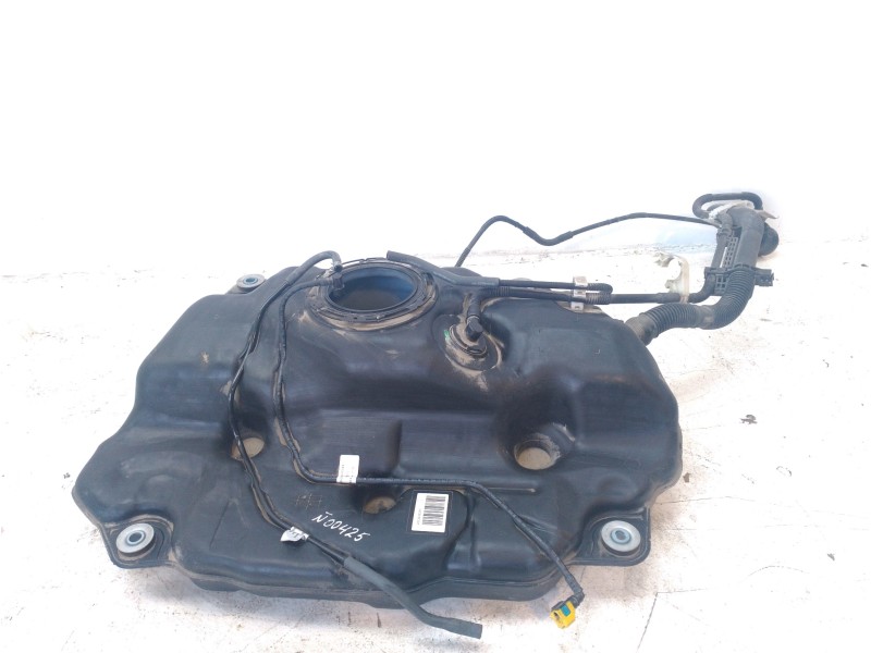 Recambio de deposito combustible para toyota yaris 1.5 16v cat referencia OEM IAM 77001K0090  