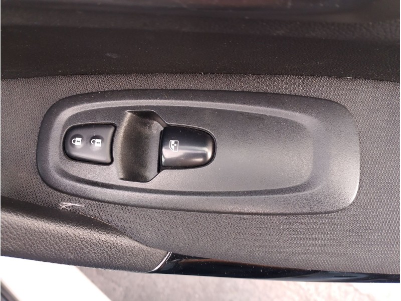 Recambio de mando elevalunas delantero derecho para renault kadjar (ha_, hl_) 1.6 tce 165 referencia OEM IAM 254119716R  