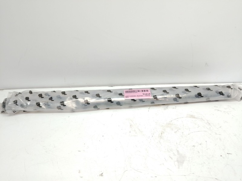 Recambio de amortiguador porton trasero derecho para toyota rav4 referencia OEM IAM 689500R110  