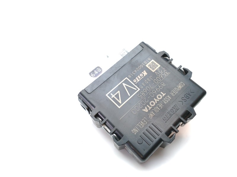Recambio de modulo electronico para toyota avensis touring sports business advance referencia OEM IAM 8996020200  