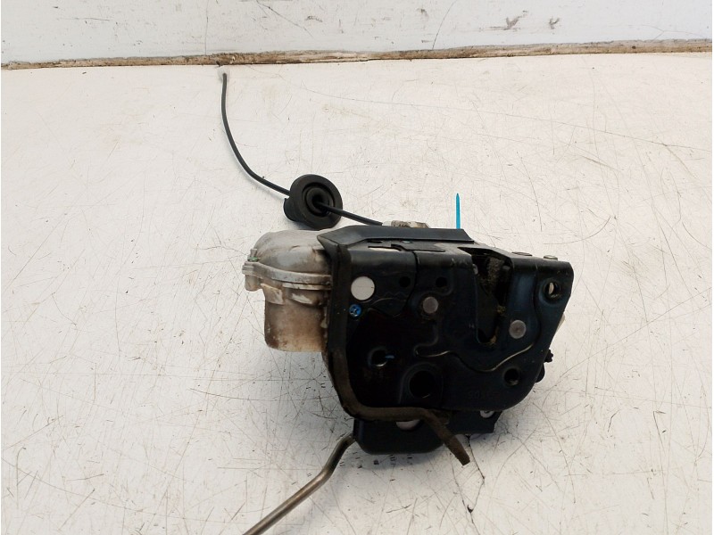 Recambio de cerradura puerta delantera izquierda para audi a4 b7 (8ec) 2.0 tfsi referencia OEM IAM 8E1837015AA  
