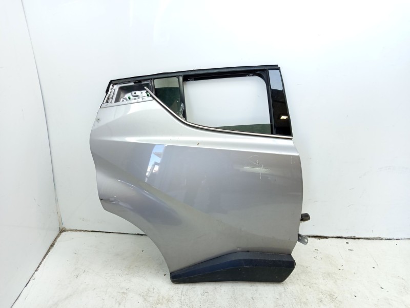 Recambio de puerta trasera derecha para toyota c-hr referencia OEM IAM 67003F4010  67113F4010