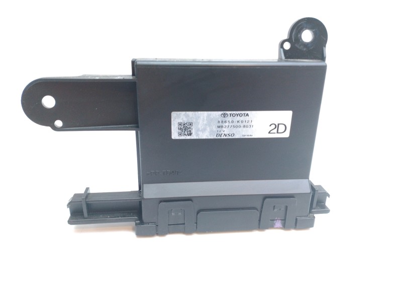 Recambio de centralita calefaccion para toyota yaris 1.5 16v cat referencia OEM IAM 88650K0121  