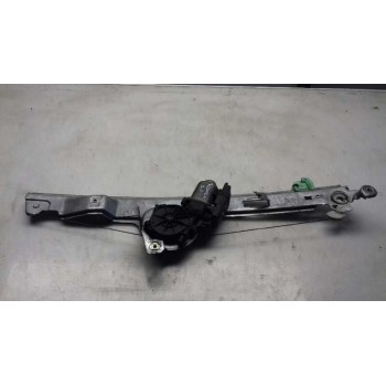 ELEVALUNAS DELANTERO DERECHO 807200007R 
