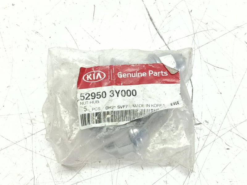 Recambio de tuerca para kia picanto iii (ja) 1.0 lpg referencia OEM IAM 529503Y000  