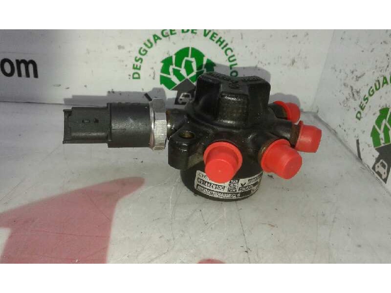 Recambio de rampa inyectora para ford focus berlina (cap) sport referencia OEM IAM 8200057345 8200057232 