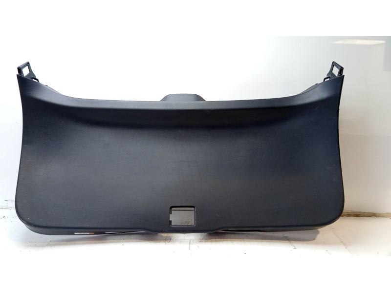 Recambio de guarnecido porton trasero para lexus nx referencia OEM IAM 6775078010C0  6775078040