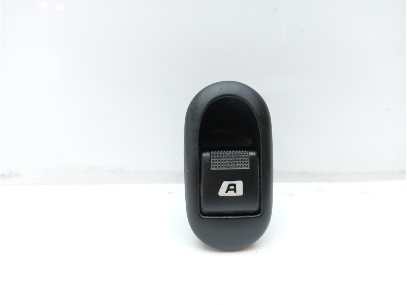 Recambio de mando elevalunas delantero izquierdo para peugeot 1007 1.6 16v cat referencia OEM IAM 96401469XT 27668 