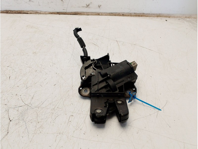 Recambio de cerradura maletero / porton para audi a4 b7 (8ec) 2.0 tfsi referencia OEM IAM 4F5827505D  