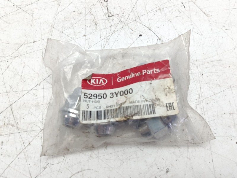 Recambio de tuerca para kia picanto iii (ja) 1.0 lpg referencia OEM IAM 529503Y000  