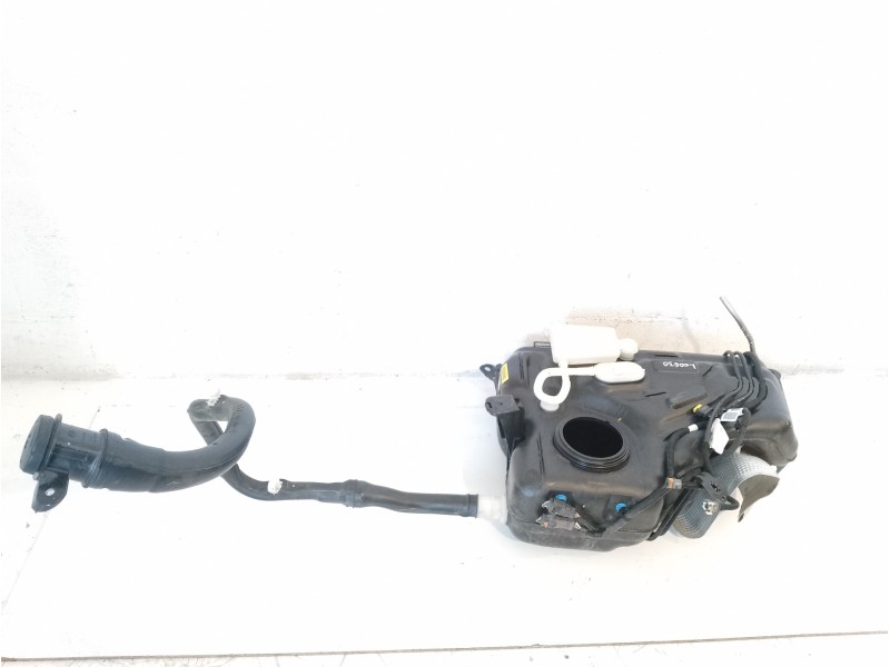 Recambio de deposito combustible para toyota proace verso referencia OEM IAM 9823351980  