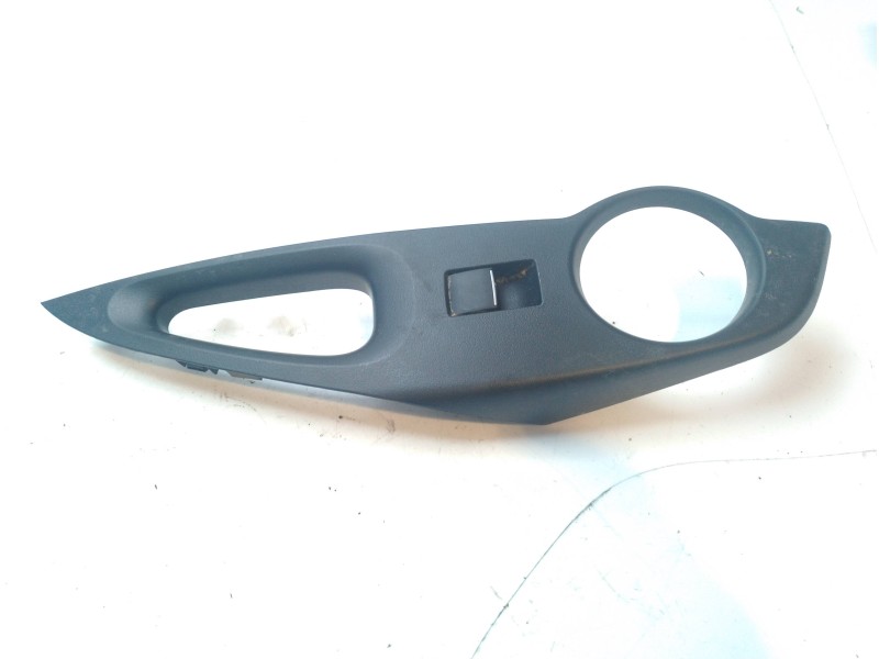 Recambio de mando elevalunas trasero izquierdo para toyota corolla (e21) hybrid advance referencia OEM IAM 7427202780  