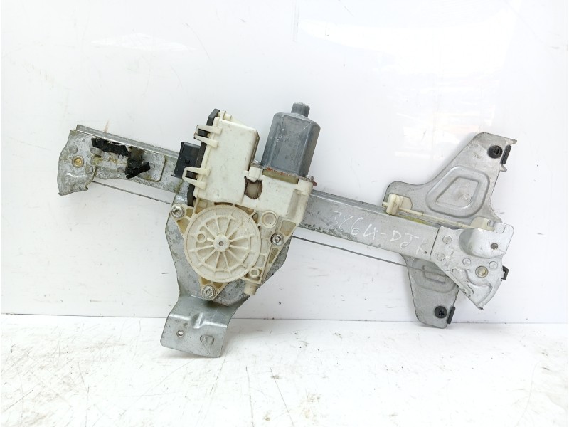 Recambio de elevalunas trasero izquierdo para citroën c4 berlina 1.6 16v referencia OEM IAM 922390 130822239 