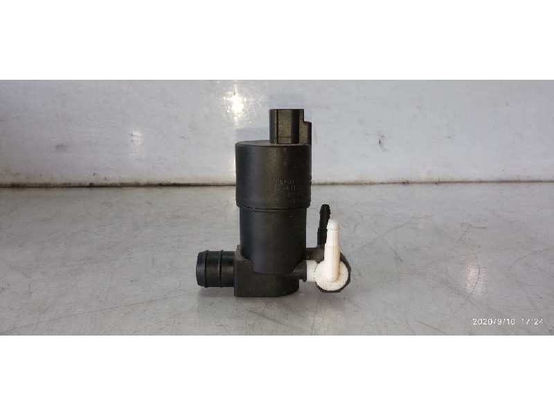 Recambio de bomba limpia para toyota c-hr referencia OEM IAM 853300F011  