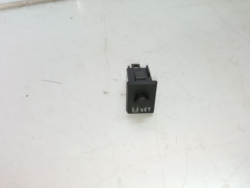 Recambio de interruptor para toyota yaris active referencia OEM IAM 15D084  
