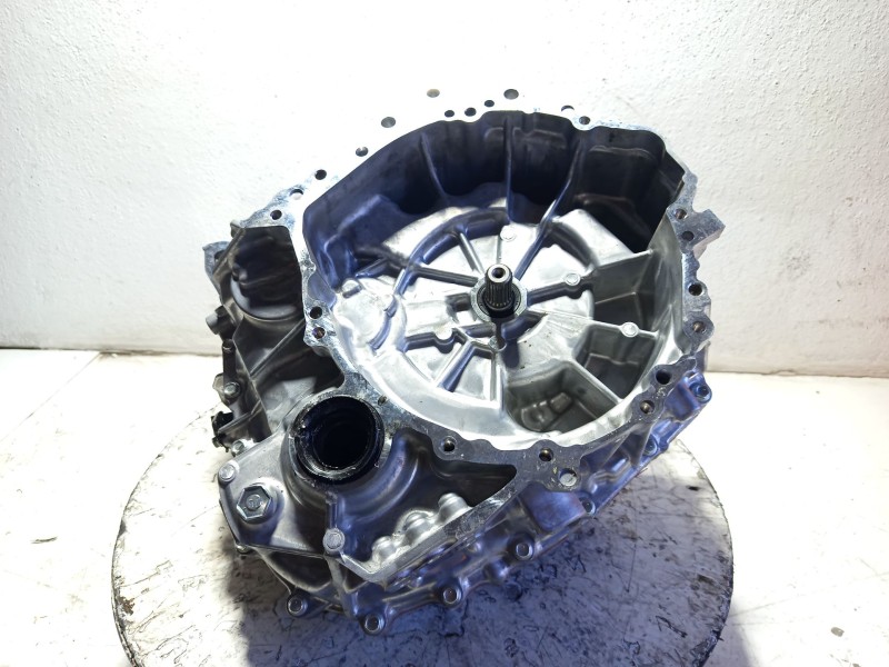 Recambio de caja cambios para toyota corolla (e21) referencia OEM IAM 3090016030  