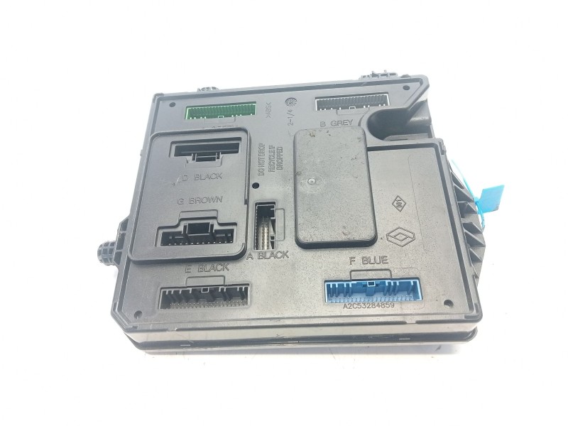 Recambio de modulo electronico para renault megane iii berlina 5 p dynamique referencia OEM IAM 284B18853R  