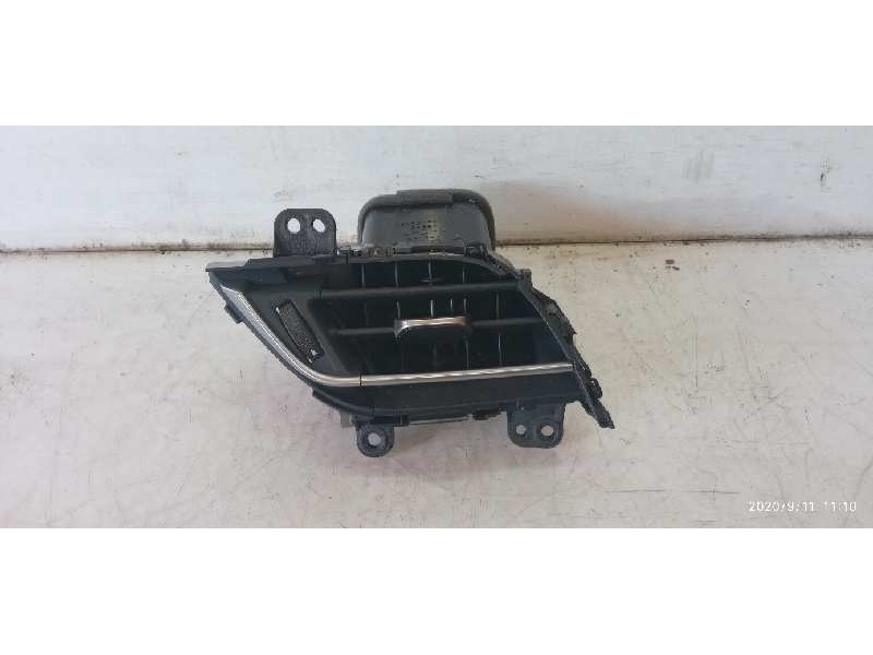 Recambio de rejilla aireadora para toyota c-hr referencia OEM IAM 55660F4010  