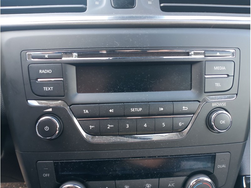 Recambio de sistema audio / radio cd para renault kadjar (ha_, hl_) 1.6 tce 165 referencia OEM IAM 281156232R  