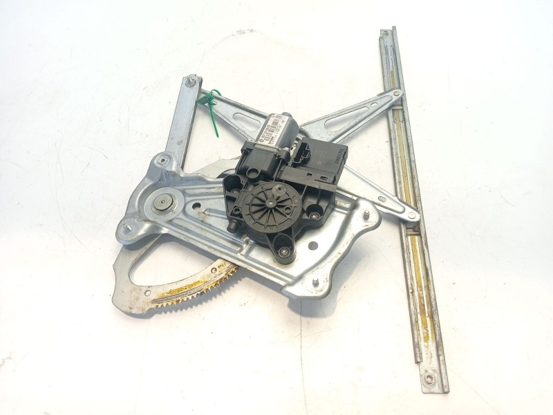 Recambio de elevalunas delantero derecho para renault megane iii berlina 5 p dynamique referencia OEM IAM 807200001R  