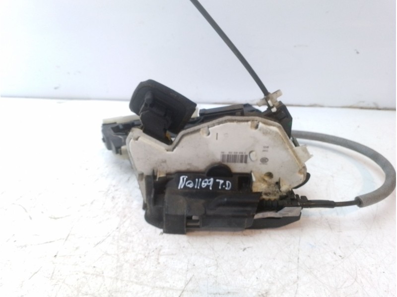 Recambio de cerradura puerta trasera derecha para skoda rapid (nh3, nk3, nk6) 1.6 tdi referencia OEM IAM 5TA839016Q  5E0839016C