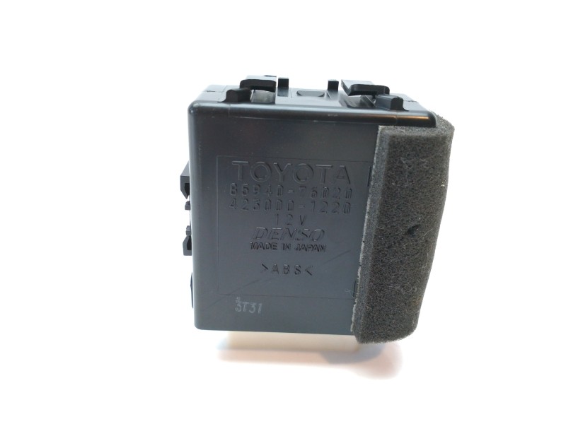 Recambio de rele para lexus ct 200h referencia OEM IAM 8594076020  