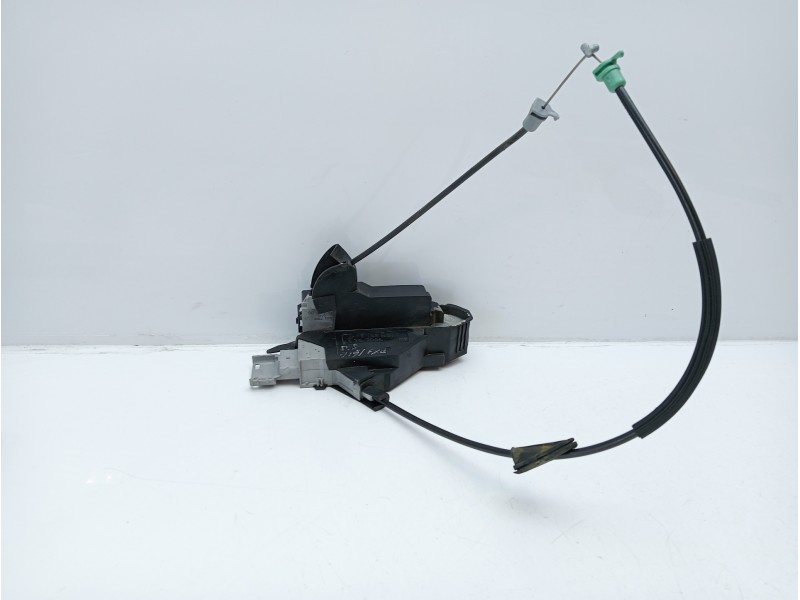Recambio de cerradura puerta delantera derecha para citroën c4 berlina collection referencia OEM IAM 9136ET 40627122 45387095