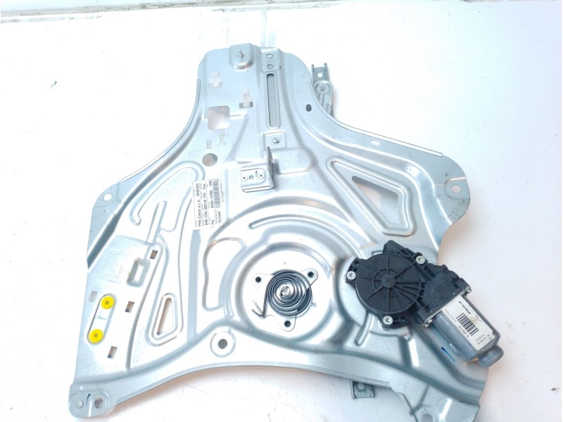Recambio de elevalunas delantero derecho para hyundai ix35 1.7 crdi cat referencia OEM IAM 824022Y000  