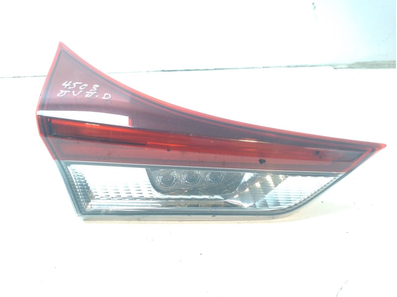 Recambio de piloto trasero derecho para toyota auris referencia OEM IAM 8158102830  