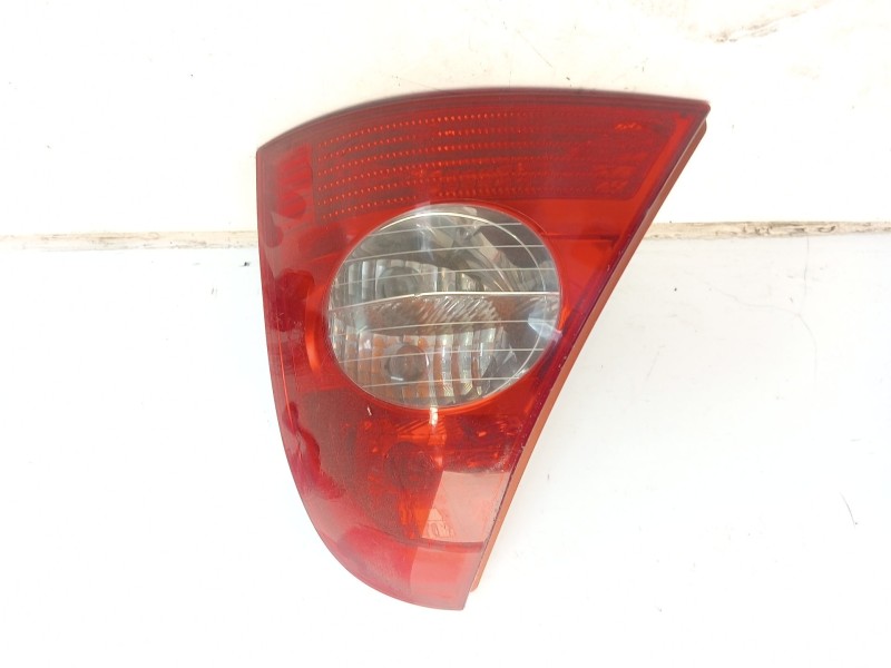 Recambio de piloto trasero derecho para renault clio ii fase ii (b/cb0) referencia OEM IAM 8200071414  