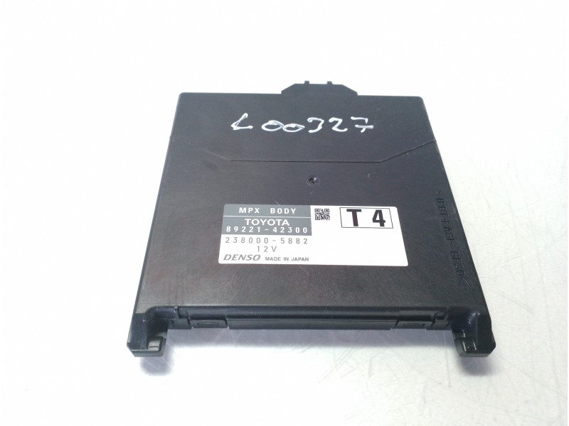 Recambio de modulo electronico para toyota rav 4 referencia OEM IAM 892204AD70 8922142300 2380005882