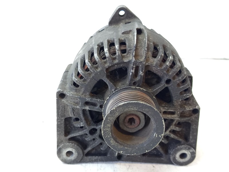 Recambio de alternador para renault megane ii berlina 3p referencia OEM IAM 8200667610 8200495294 14V 50/110A