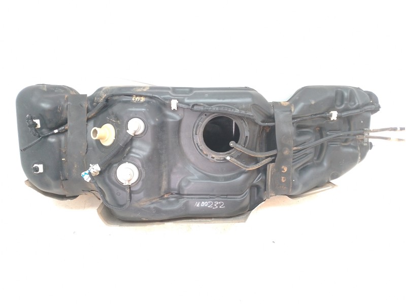 Recambio de deposito combustible para toyota hilux (kun) 2.5 turbodiesel referencia OEM IAM 770010K660  