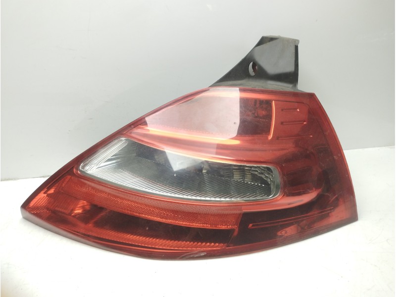 Recambio de piloto trasero derecho para renault megane i classic (la0) referencia OEM IAM 8200413216  