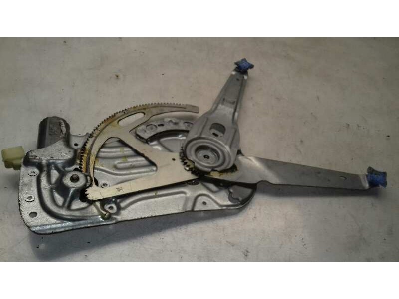 Recambio de elevalunas delantero derecho para volvo xc70 2.4 diesel cat referencia OEM IAM 0130821761  