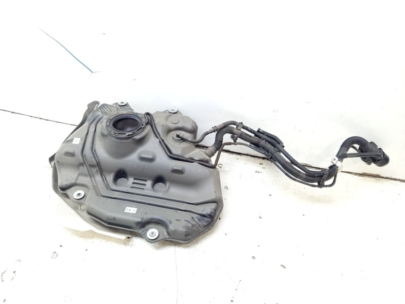 Recambio de deposito combustible para toyota corolla (e21) referencia OEM IAM 7700116340 7711116060 