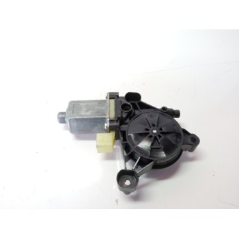 MOTOR ELEVALUNAS DELANTERO IZQUIERDO 5Q0959801B 0130822717 S850202099