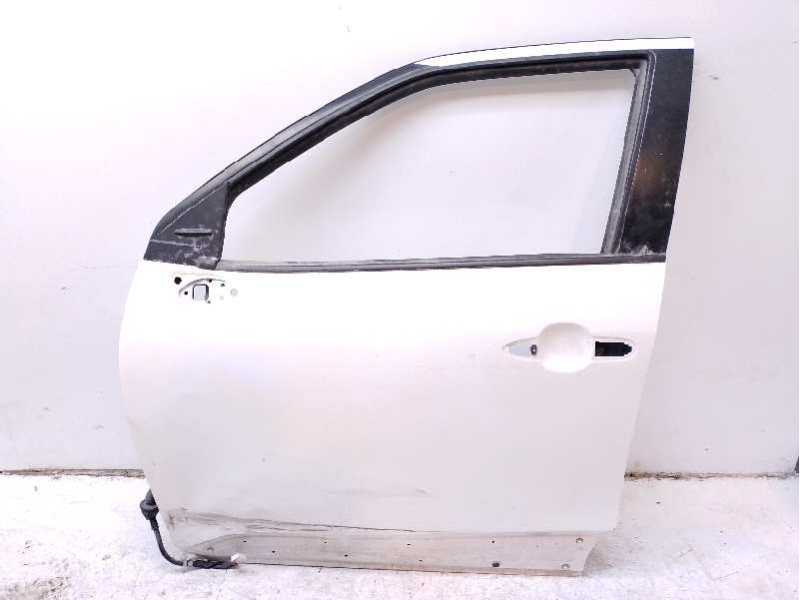 Recambio de puerta delantera derecha para toyota yaris referencia OEM IAM 67002K2010  