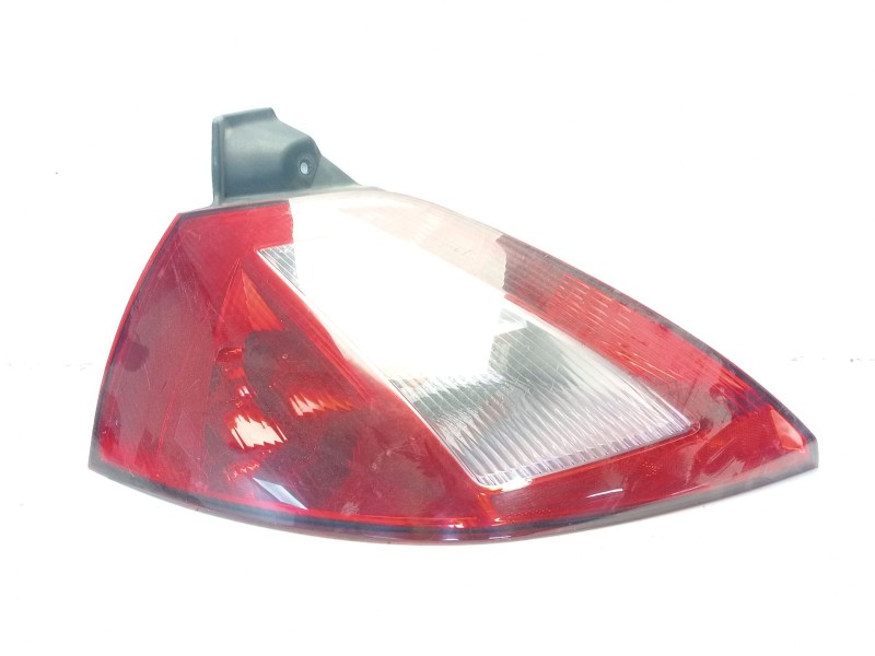 Recambio de piloto trasero izquierdo para renault megane ii berlina 3p referencia OEM IAM 8200073236  
