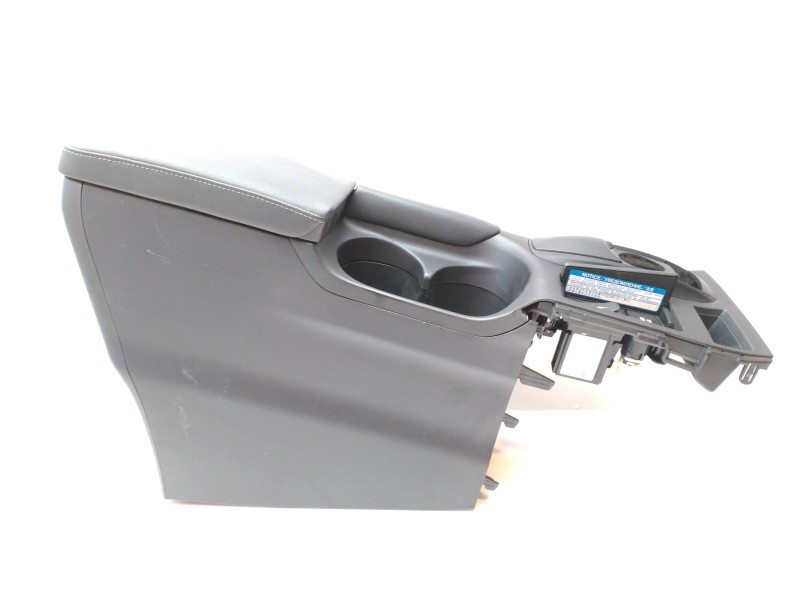 Recambio de apoyabrazos central para lexus ct 200h referencia OEM IAM 5881276011C0 589057601226 