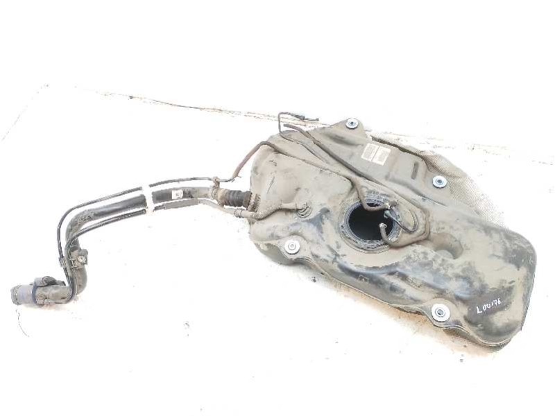 Recambio de deposito combustible para toyota c-hr referencia OEM IAM 77001F4100  