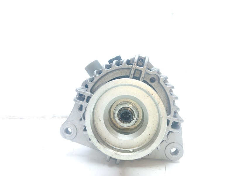 Recambio de alternador para ford focus lim. (cb4) titanium referencia OEM IAM 1757293 C632717R 