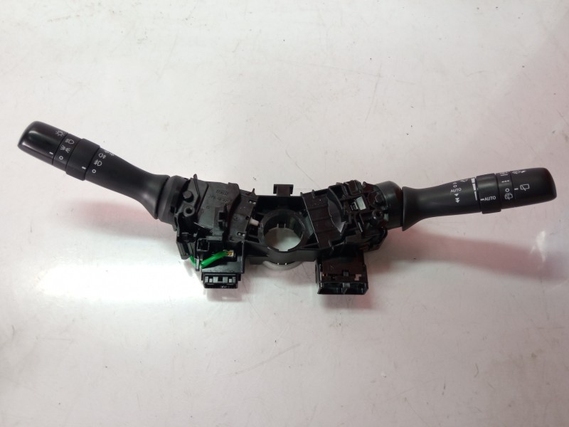 Recambio de mando luces para toyota yaris active referencia OEM IAM 173832  